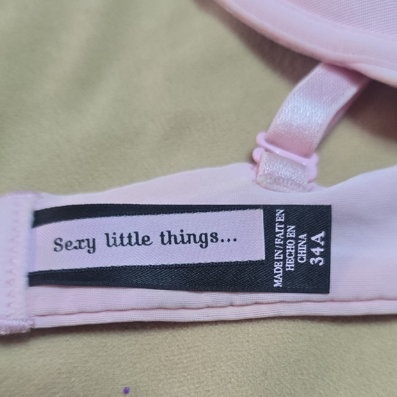 Pink Embellished Bra - Picture 2 of 4